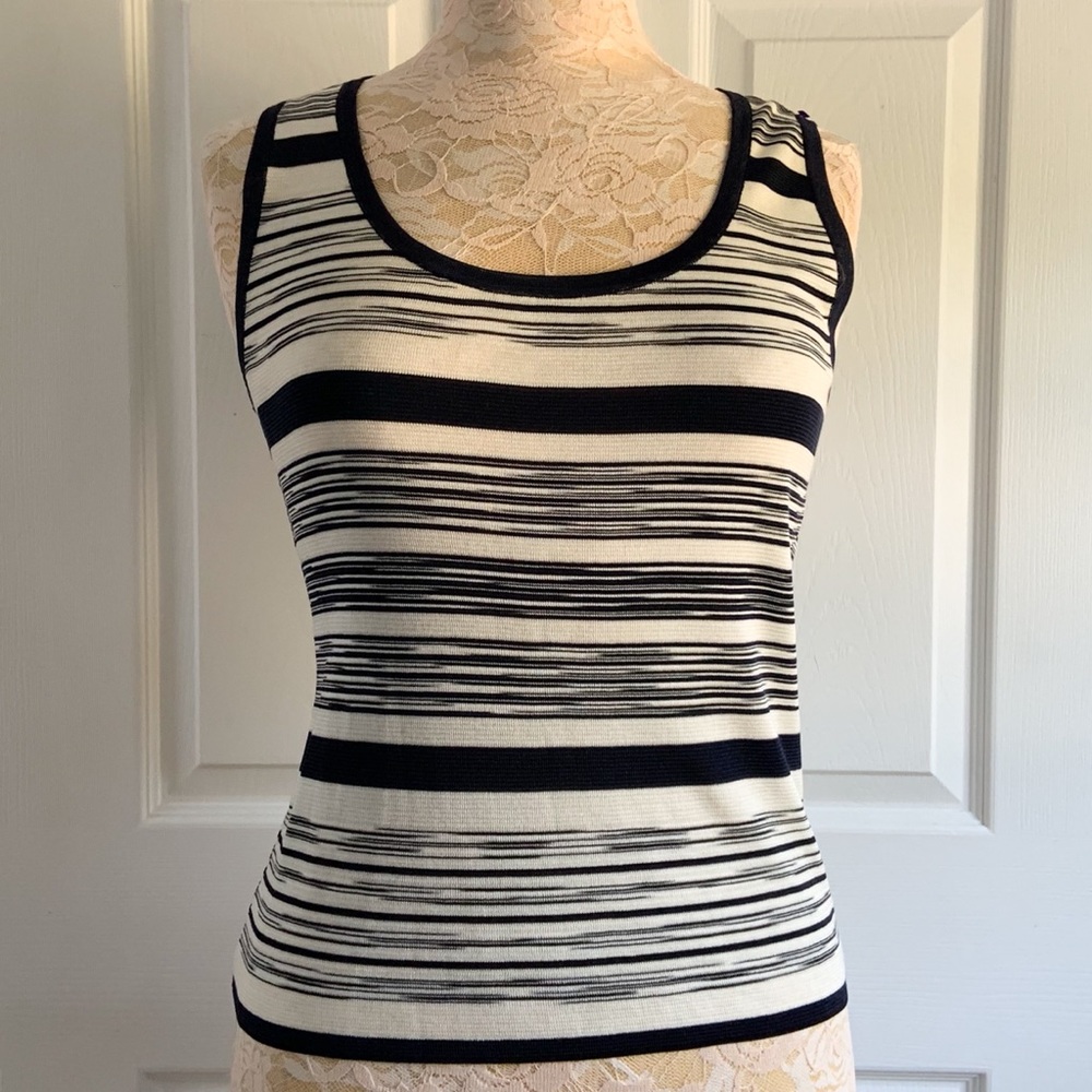 Missoni Italy Navy Blue Striped Knot Shell Tank Top 34” Bust Size IT 42 US 6